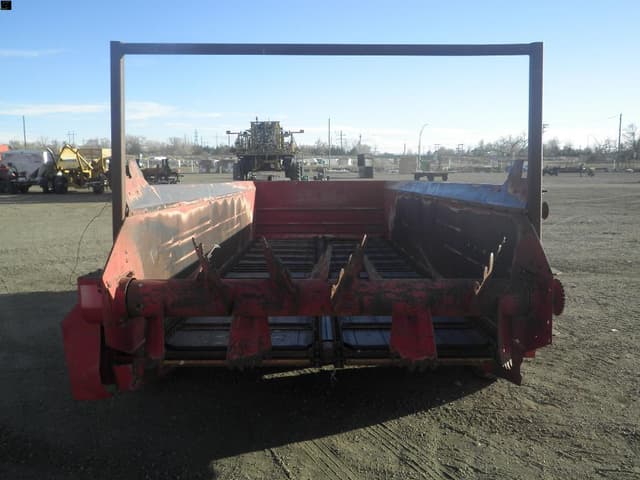 Image of New Holland 195 equipment image 2