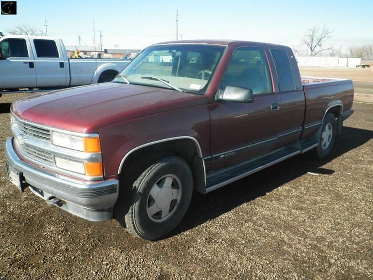 1998 Chevrolet 1500 Equipment Image0