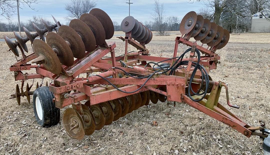 Image of International Harvester 475 Image 1