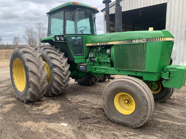 Image of John Deere 4840 equipment image 4