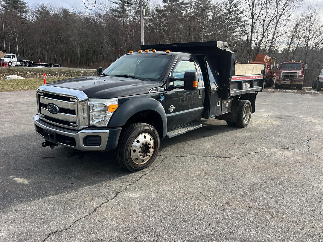 Image of Ford F-550 Primary image