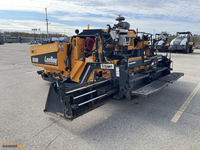 Image of LeeBoy 8510E equipment image 3