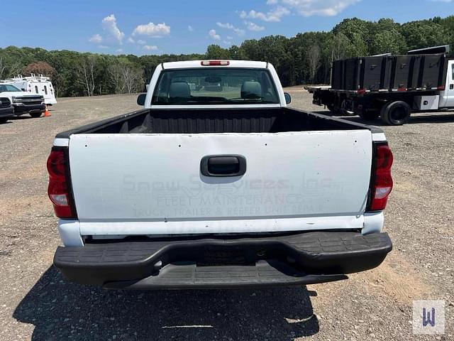 Image of Chevrolet 1500 equipment image 4