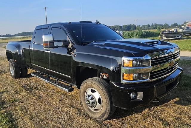 Image of Chevrolet 3500 equipment image 1