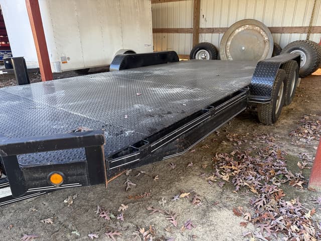 Image of Tiger 8318T equipment image 1