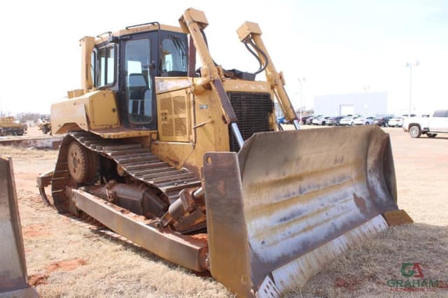 Image of Caterpillar D6RXL equipment image 1
