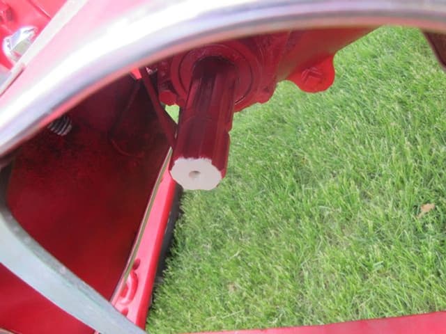 Image of Farmall M equipment image 4