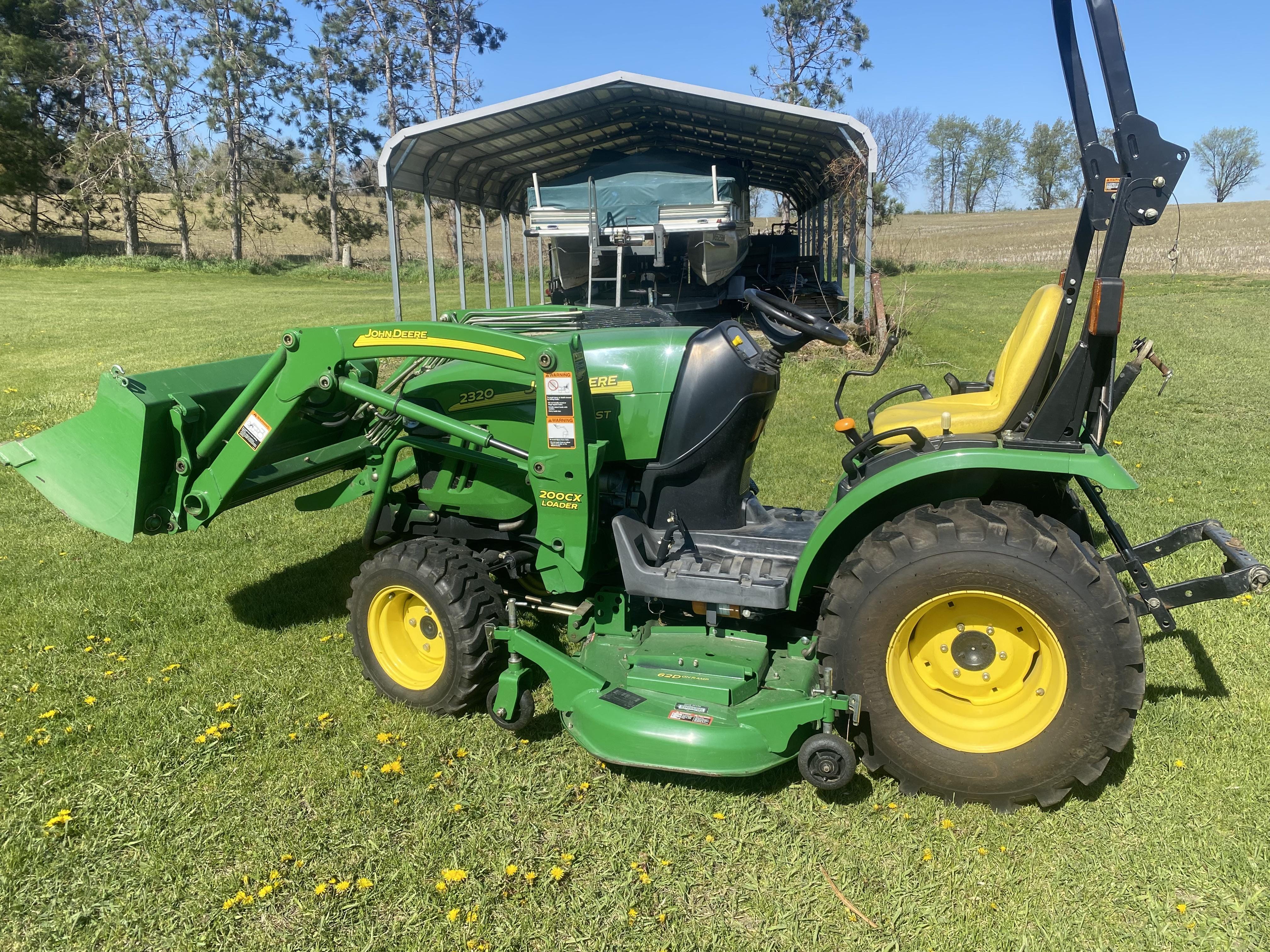 Main image John Deere 2320