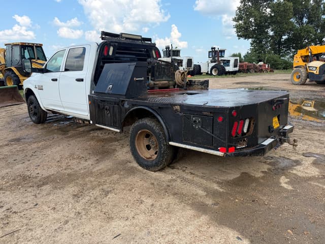 Image of Dodge Ram 3500 equipment image 3