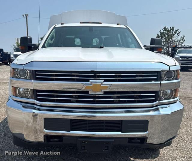 Image of Chevrolet 3500HD equipment image 1