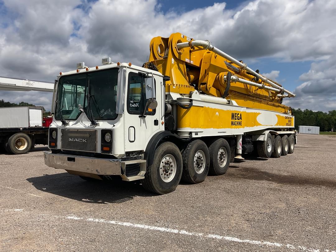 Image of Mack MR688S Primary image
