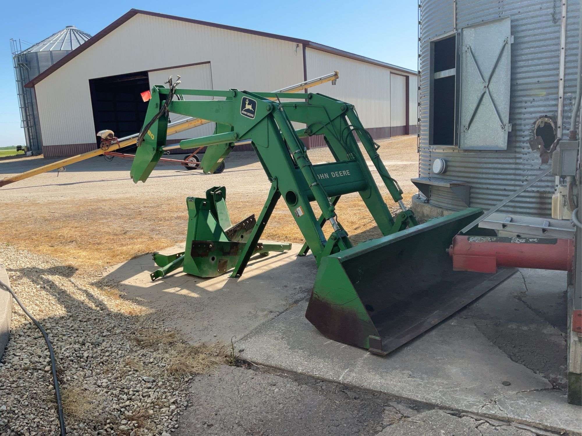 John Deere 280 Equipment Image0