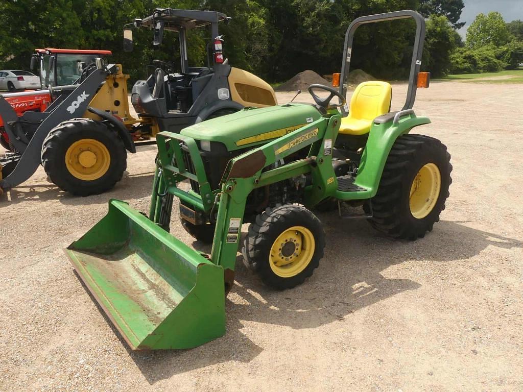Image of John Deere 3032E Primary image