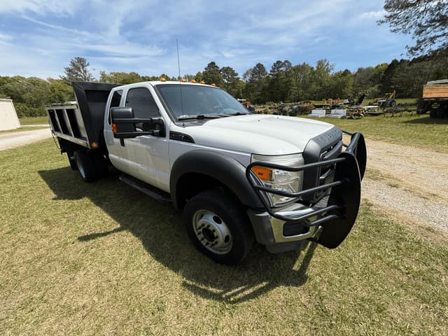 Image of Ford F-550 equipment image 4