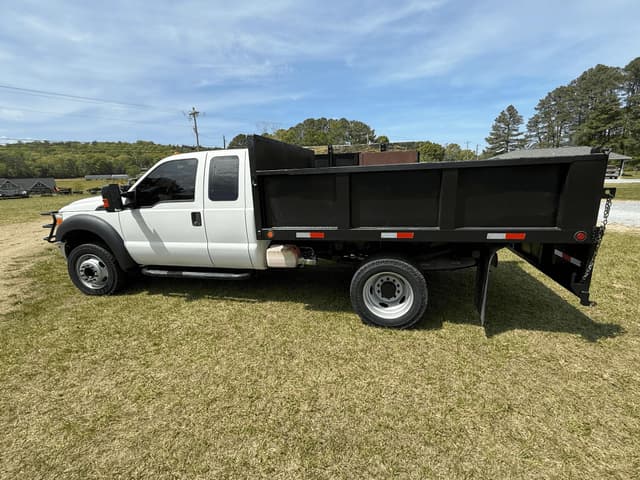 Image of Ford F-550 equipment image 1