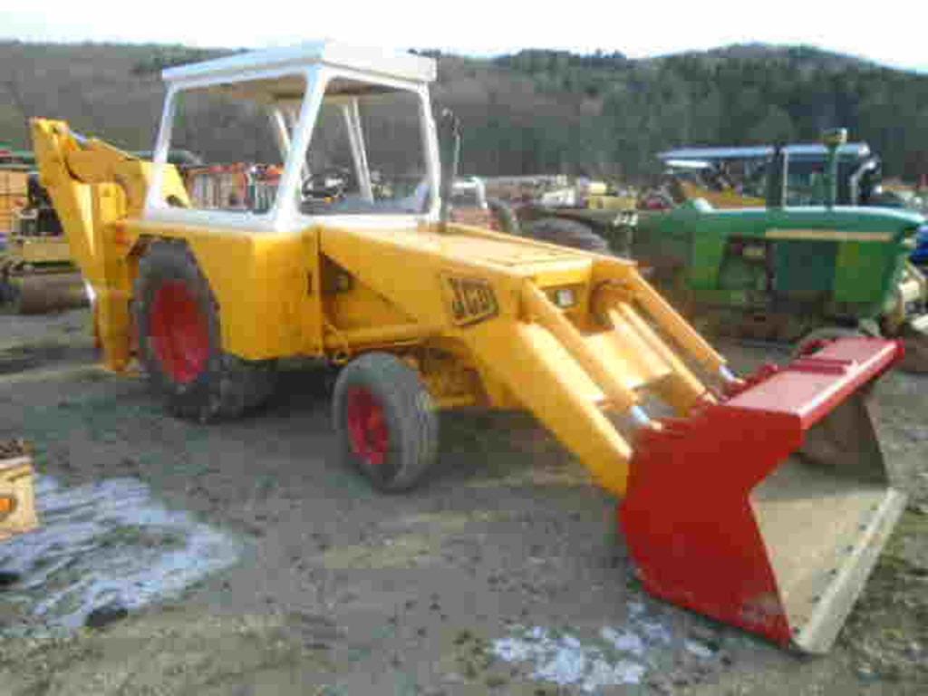 Main image JCB 3C111