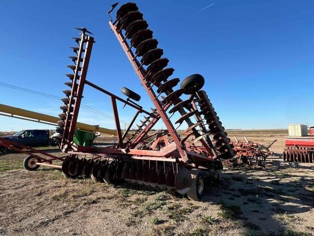 Image of International Harvester 490 equipment image 3