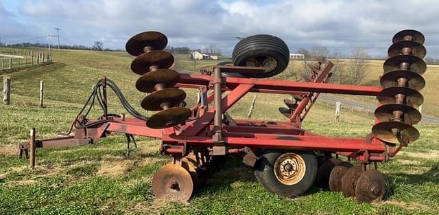 Image of International Harvester 490 equipment image 2