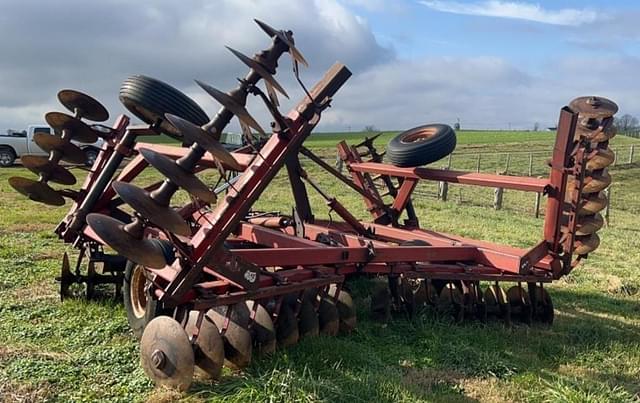 Image of International Harvester 490 equipment image 3