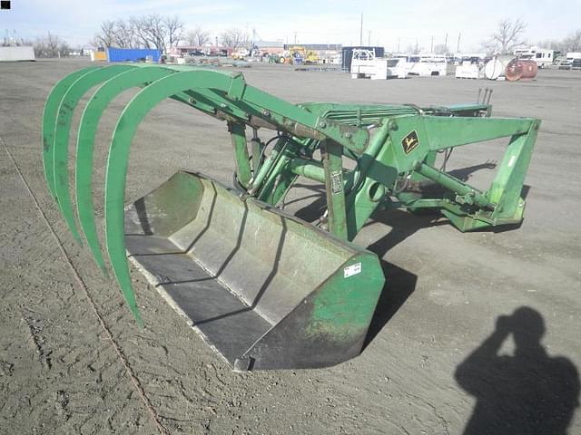 Image of John Deere 148 equipment image 2