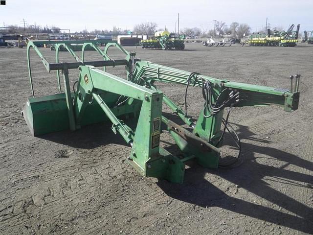 Image of John Deere 148 equipment image 3