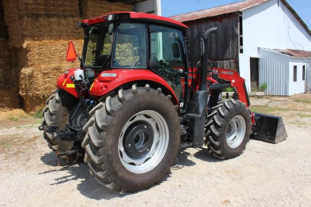 Image of Case IH Farmall 100C equipment image 2