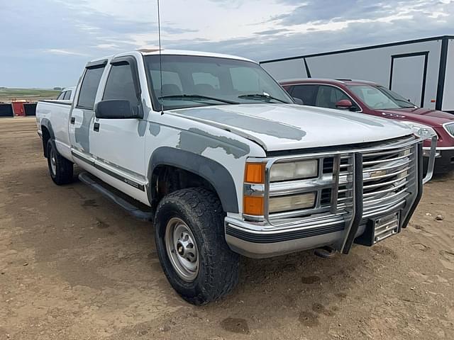 Image of Chevrolet 3500 equipment image 4