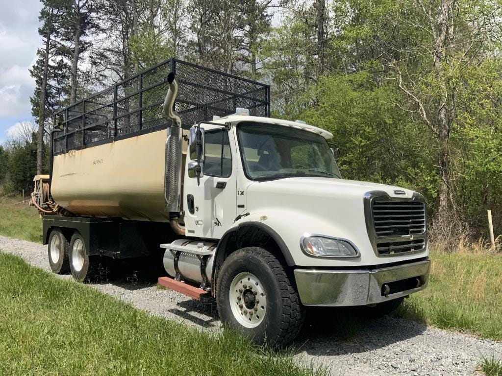 2007 Freightliner M2 112 Equipment Image0