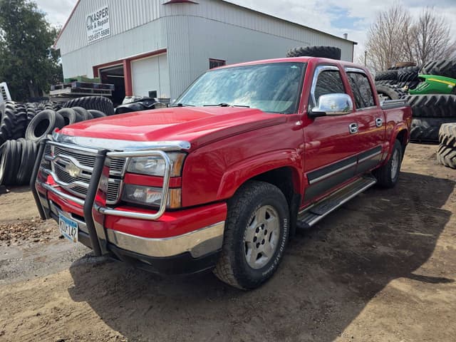 Image of Chevrolet 1500 equipment image 1