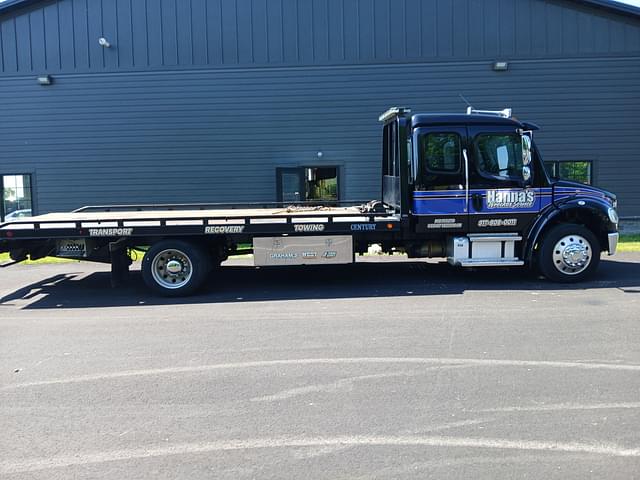 Image of Freightliner M2 equipment image 4
