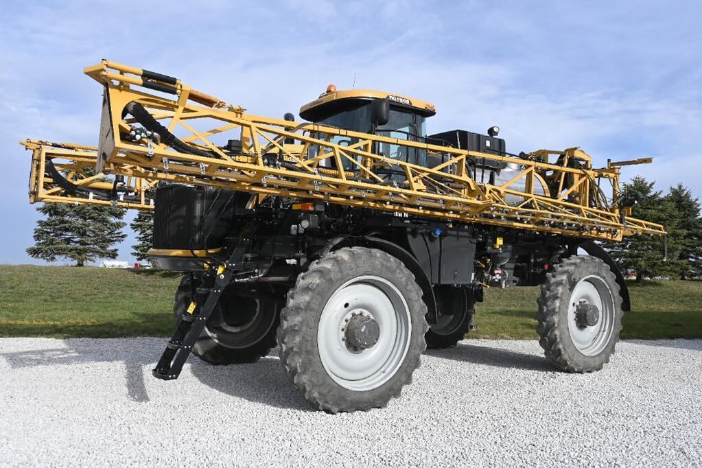 Main image RoGator RG1100B