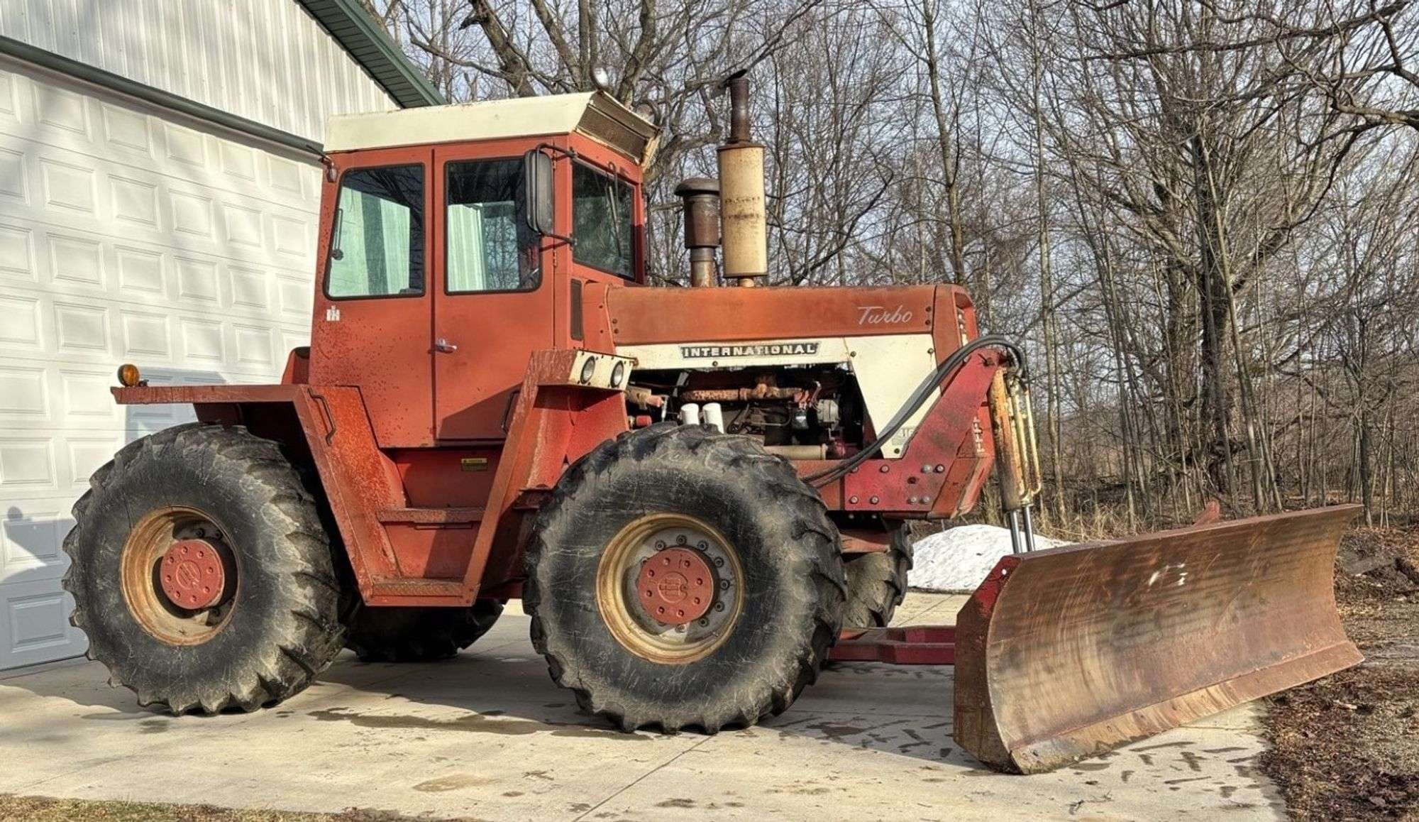 International Harvester 4166 Equipment Image0