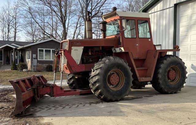 Image of International Harvester 4166 equipment image 2