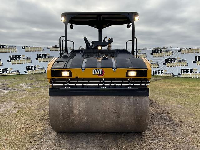 Image of Caterpillar CB13 equipment image 1