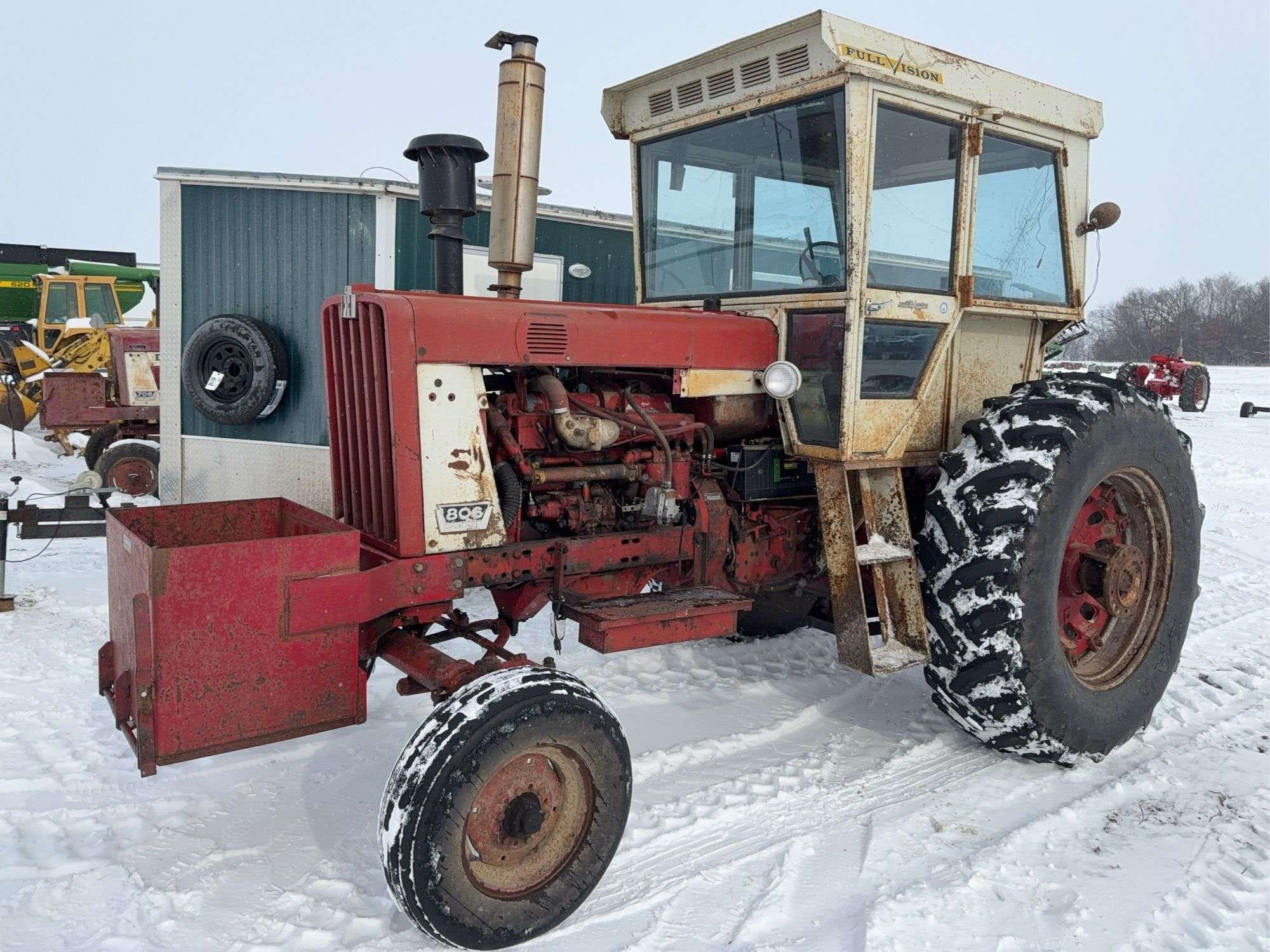 International Harvester 806 Equipment Image0