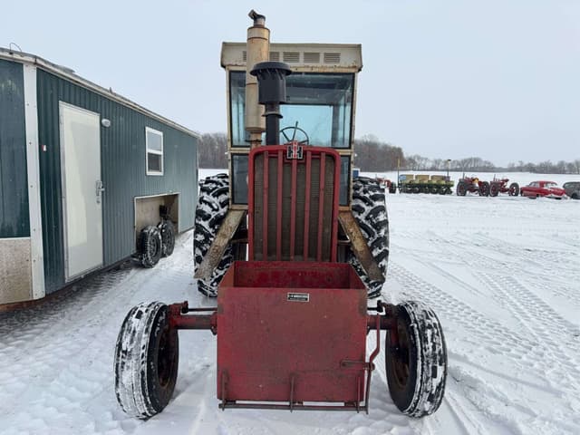 Image of International Harvester 806 equipment image 2