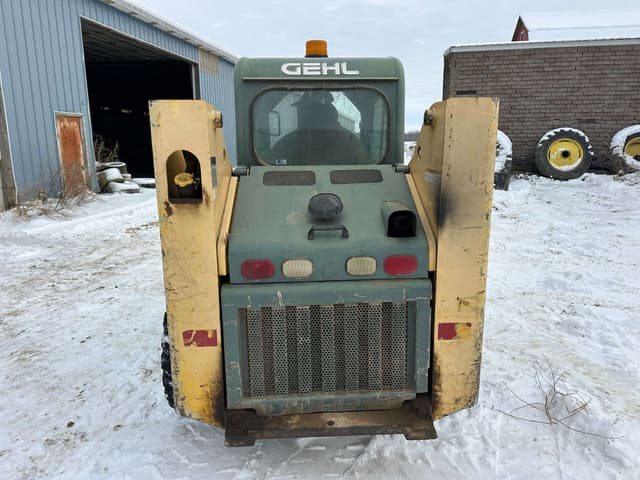 Image of Gehl 4840E equipment image 4