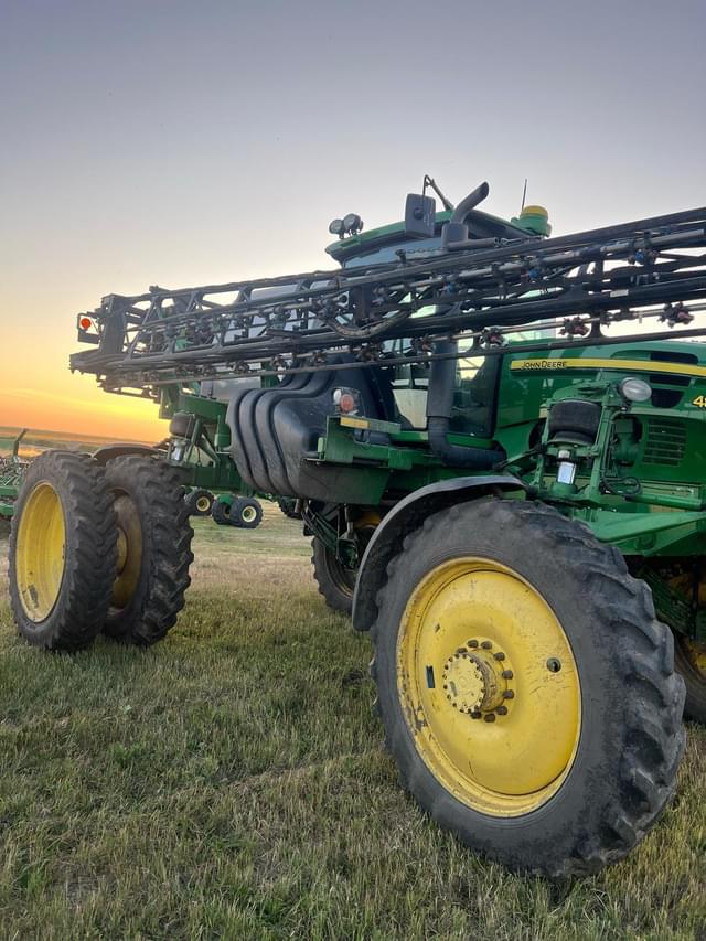 Image of John Deere 4830 equipment image 2