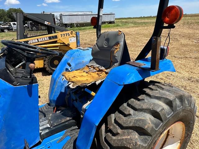 Image of New Holland TC30 equipment image 3