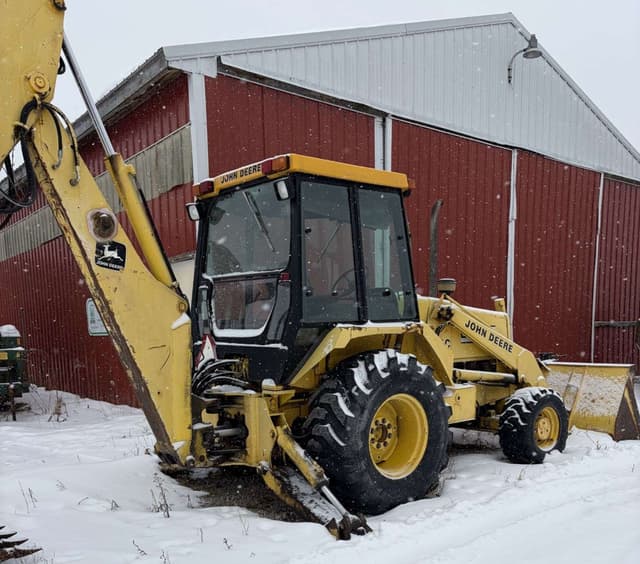 Image of John Deere 310C equipment image 3