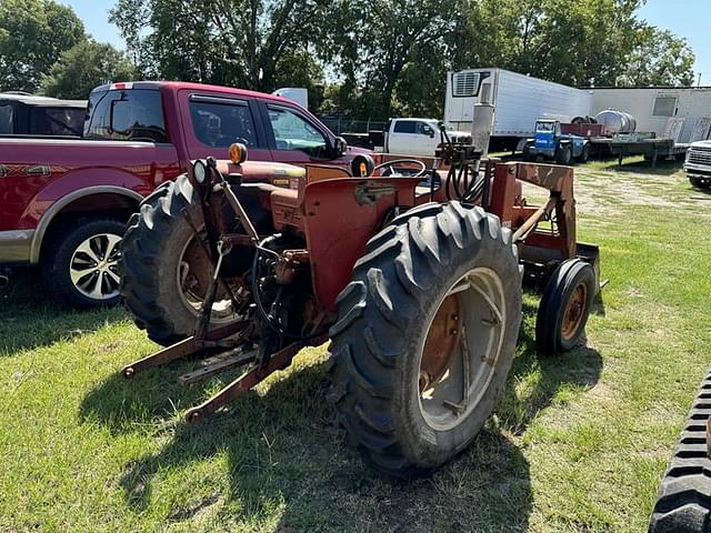 Image of International Harvester 464 equipment image 2