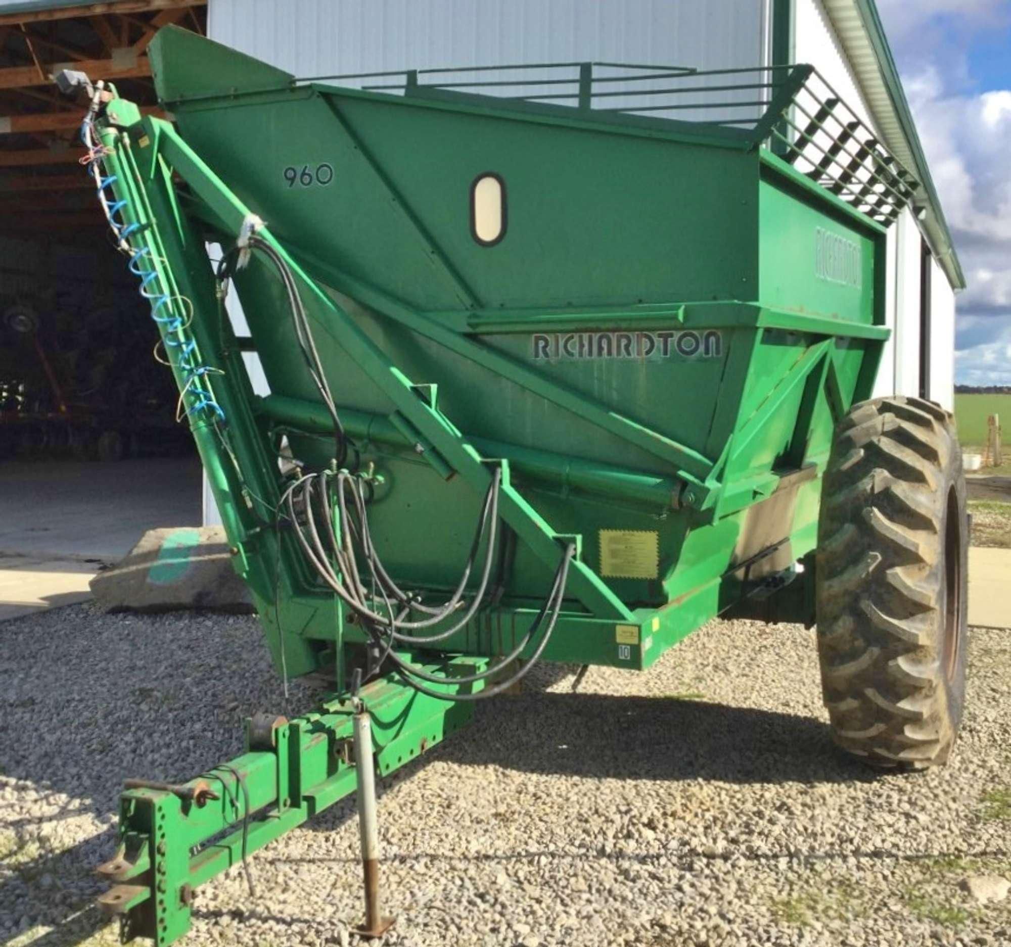 Main image Richardton 960