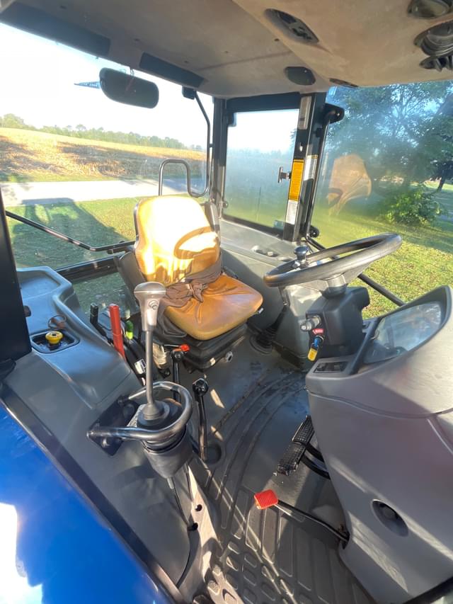 Image of New Holland TL80 equipment image 2