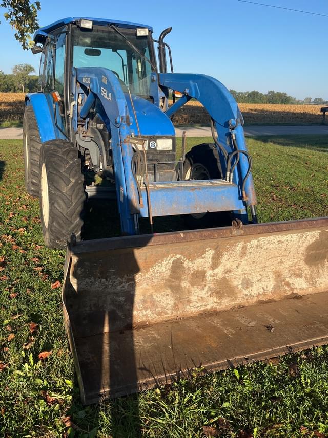 Image of New Holland TL80 equipment image 4