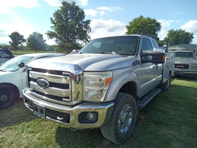 Image of Ford F-250 equipment image 2
