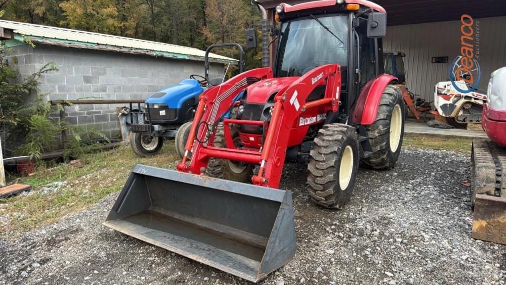 2012 Branson 6640C Equipment Image0