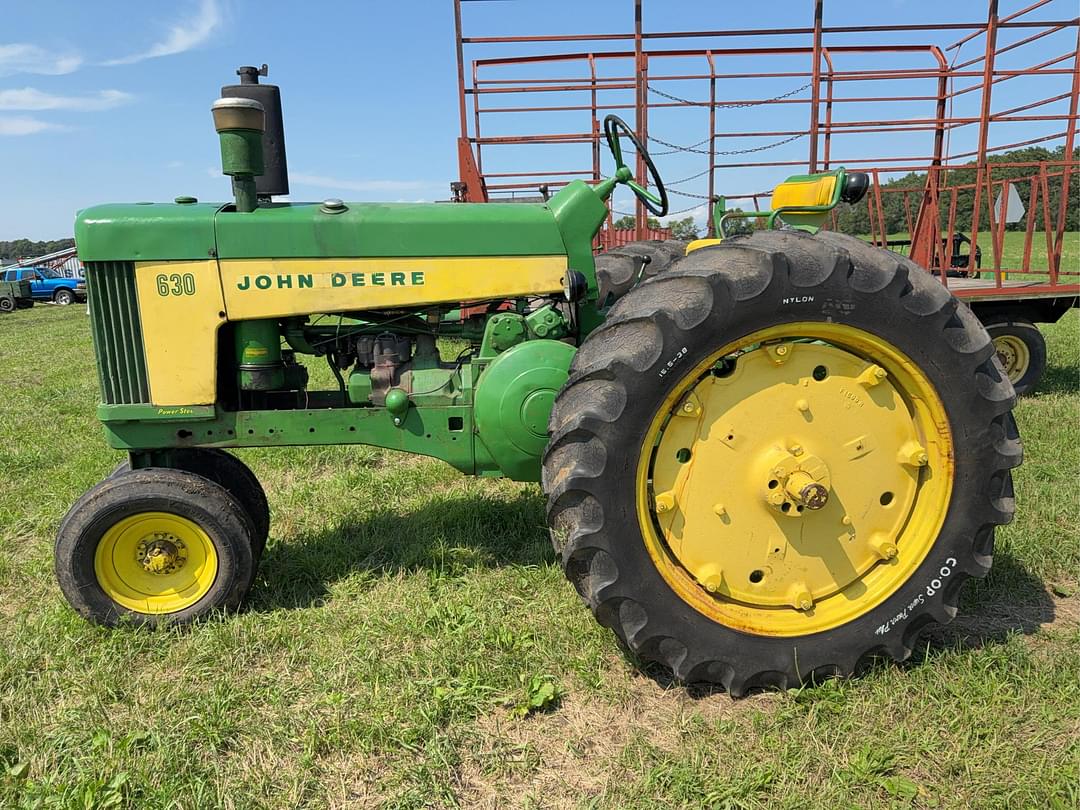 Image of John Deere 630 Primary image