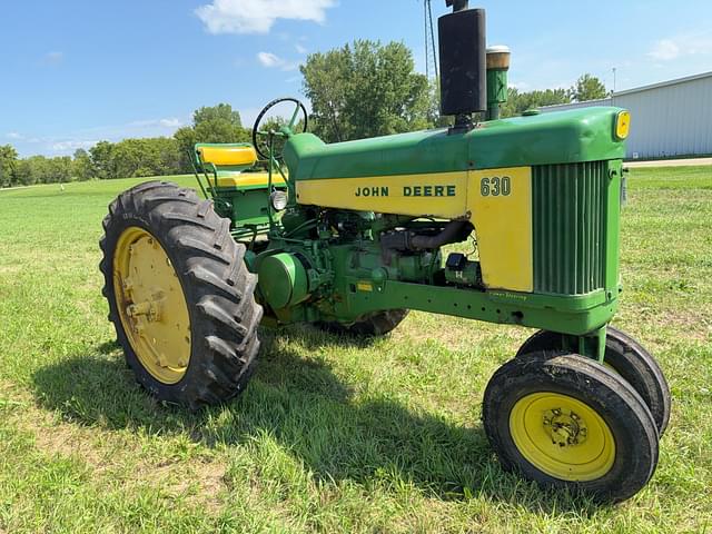 Image of John Deere 630 equipment image 2
