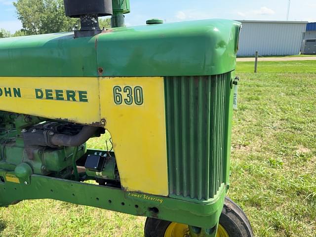 Image of John Deere 630 equipment image 4