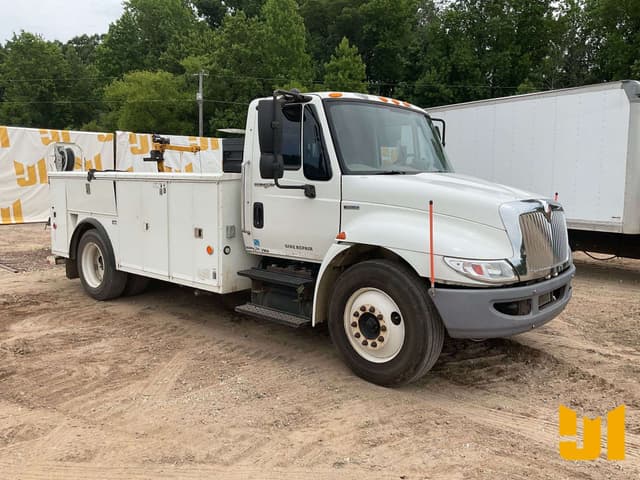 Image of International Durastar 4300 equipment image 2
